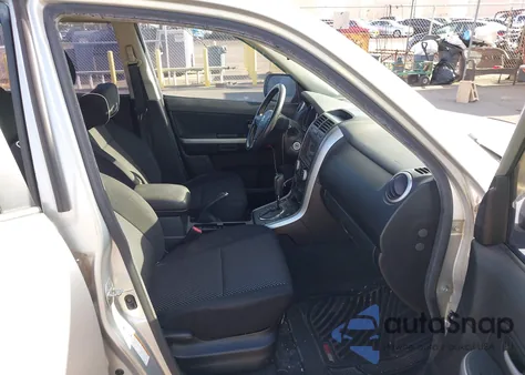 2008 Suzuki Grand Vitara z USA, uszkodzony, nr VIN JS3TD941784103883